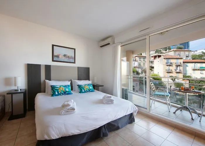 Monaco, Sea View, Bright ボーソレイユ