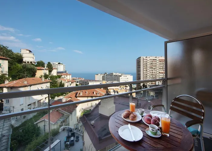 Apartament Monaco, Sea View, Bright
